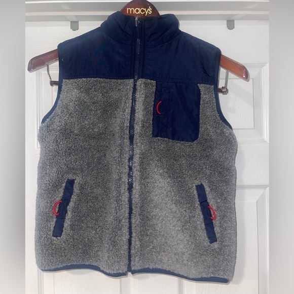 Vest - Picture 1 of 2